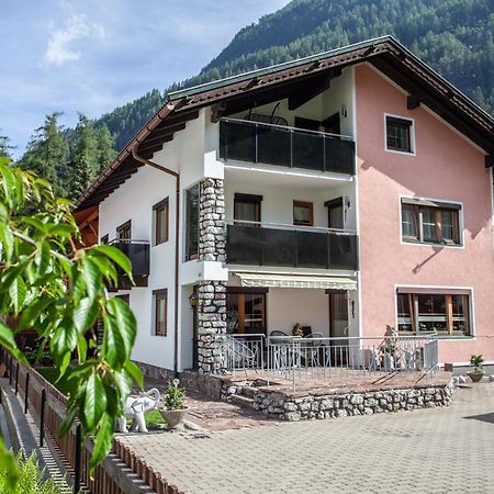Haus Hrabovsky Apartman Längenfeld Kültér fotó